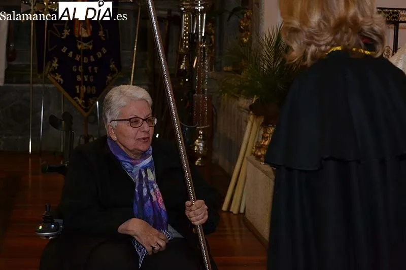 Foto 5 - Mari Carmen Hern&aacute;ndez, nueva Abadesa de la Cofrad&iacute;a de la Santa Vera Cruz de B&eacute;jar