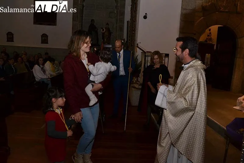 Foto 7 - Mari Carmen Hern&aacute;ndez, nueva Abadesa de la Cofrad&iacute;a de la Santa Vera Cruz de B&eacute;jar