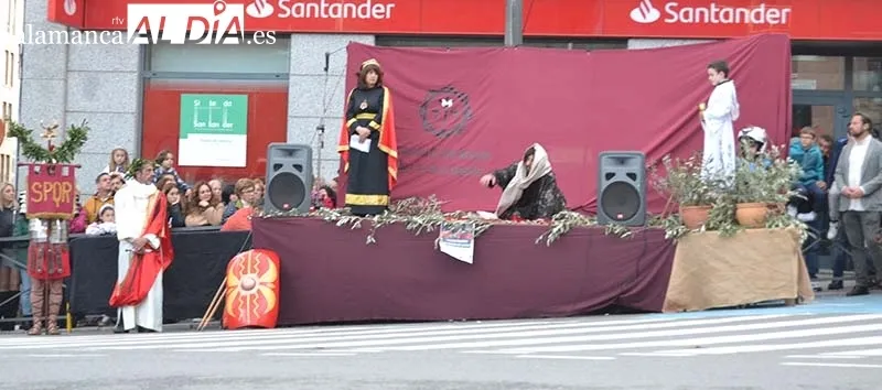 Foto 4 - La presentaci&oacute;n de &ldquo;La sentencia&rdquo; llena el centro de la ciudad de B&eacute;jar
