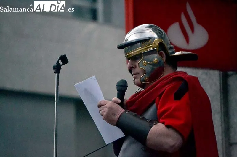 Foto 2 - La presentaci&oacute;n de &ldquo;La sentencia&rdquo; llena el centro de la ciudad de B&eacute;jar