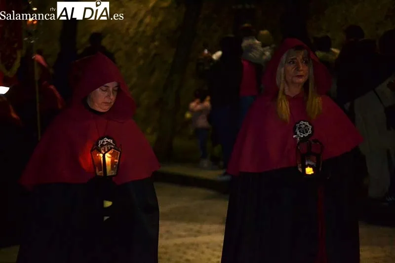 Foto 3 - La luna llena gu&iacute;a el destino de Nuestra Se&ntilde;ora de Las Angustia de B&eacute;jar