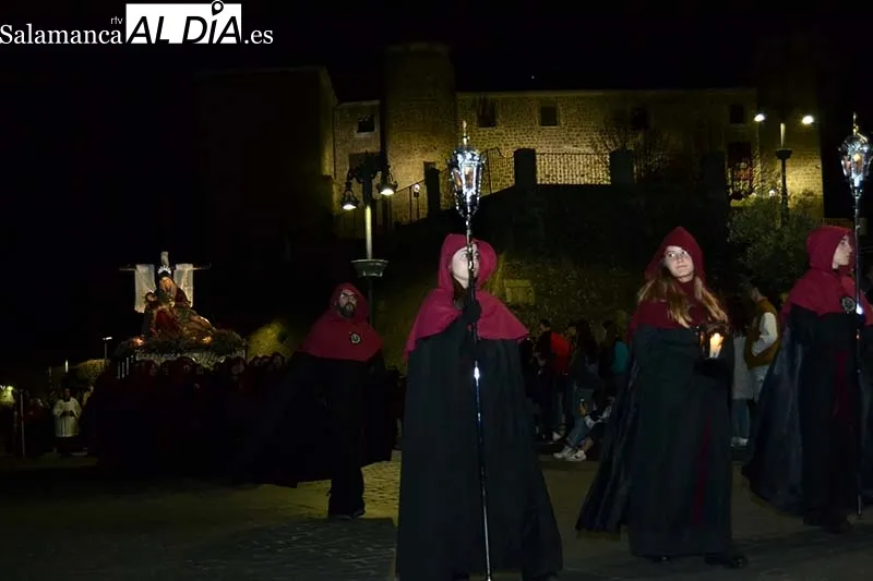 Foto 6 - La luna llena gu&iacute;a el destino de Nuestra Se&ntilde;ora de Las Angustia de B&eacute;jar