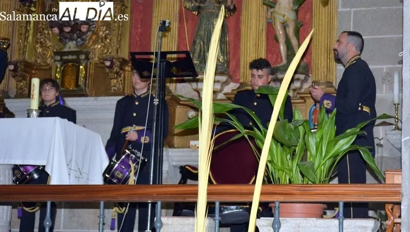 Foto 9 - La Banda de Cornetas y Tambores 'Esperanza' abre la Semana Santa en Lumbrales