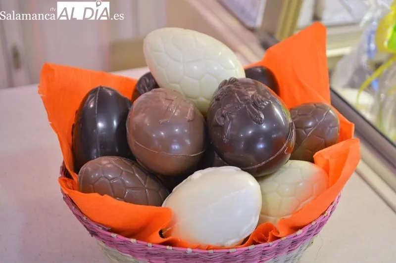 Foto 5 - Bomboner&iacute;a Sven mantiene en Salamanca la tradici&oacute;n de regalar huevos el Domingo de Pascua
