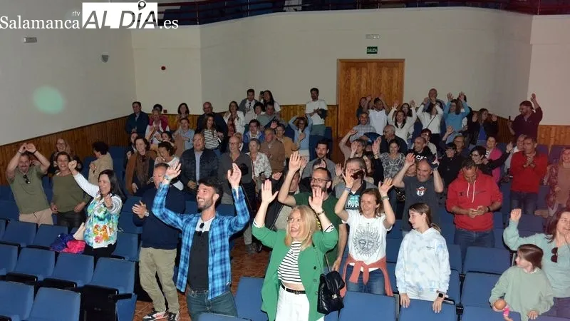 La interacción del monologista Larrodera con el público fue constante