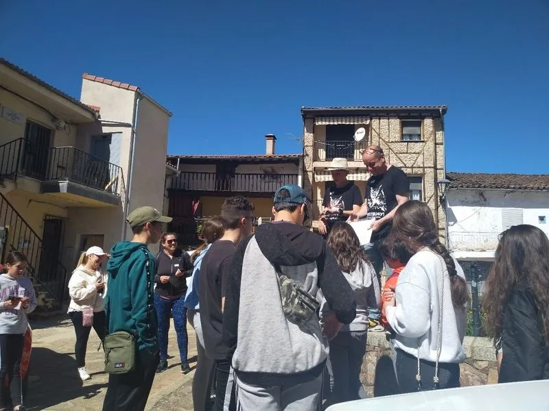 Visita de la Asociación de dislexia DISFAM Salamanca a Garcibuey. Foto Corchado