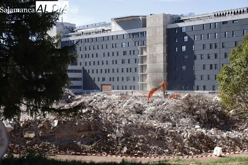 Estado actual del solar que ocupaba en antiguo Hospital Clínico Universitario de Salamanca. Foto de David Sañudo