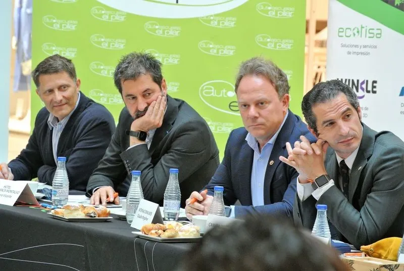 Encuentro empresarial en el Centro Comercial El Tormes