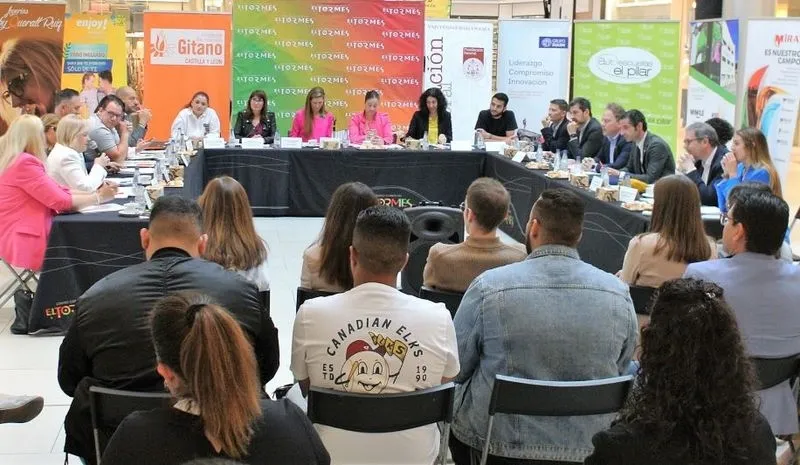 Encuentro empresarial en el Centro Comercial El Tormes