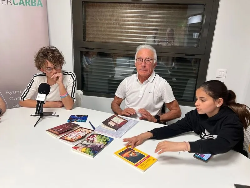 Foto 5 - Carbajosa se sumerge en el mundo de los libros