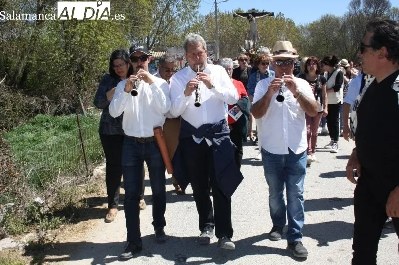 Foto 12 - Primaveral y esperada: As&iacute; se ha vivido la hist&oacute;rica romer&iacute;a de los Quintos de Alaraz este lunes de aguas 
