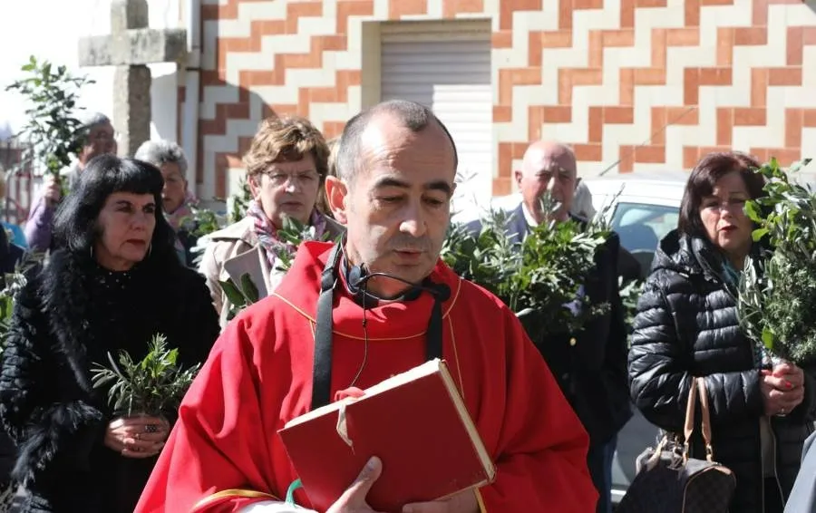 Foto 2 - La Alameda de Gard&oacute;n conmemora el Domingo de Ramos con bendici&oacute;n incluida del laurel