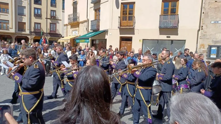 Foto 4 - Mir&oacute;briga &lsquo;exporta&rsquo; Semana Santa: la Banda Esperanza toca en Salamanca y La Pasi&oacute;n llega a Guarda