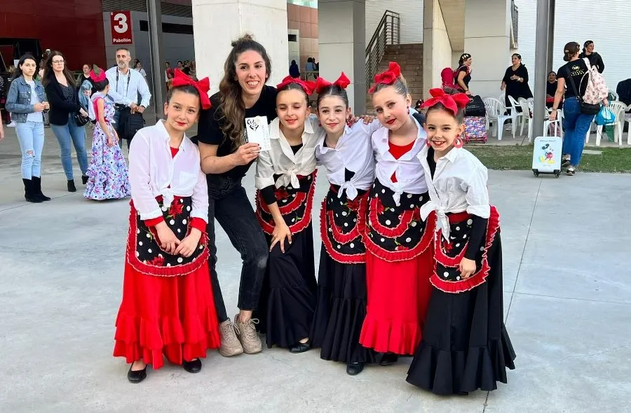 Foto 11 - Bailadoras mirobrigenses toman parte en el Campeonato Nacional de Danzas de Talavera de la Reina