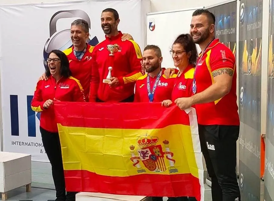 Foto 5 - Cristina S&aacute;nchez y Jos&eacute; Ra&uacute;l Manchado se proclaman campeones del mundo de kettlebell