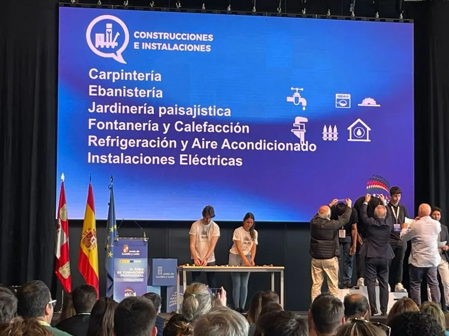 Foto 3 - Daniel Florindo y Diego Herrero logran sendas medallas de bronce en los Castilla y Le&oacute;n Skills