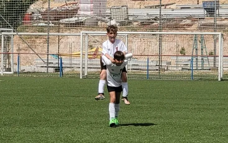 Foto 2 - El Benjam&iacute;n A del Ciudad Rodrigo conquista el t&iacute;tulo de Liga