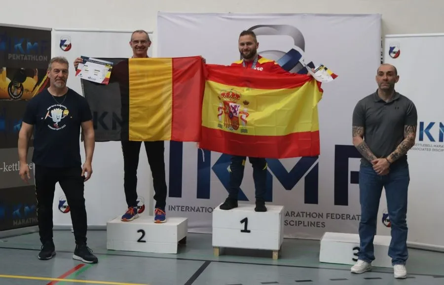 Foto 9 - Cristina S&aacute;nchez y Jos&eacute; Ra&uacute;l Manchado se proclaman campeones del mundo de kettlebell