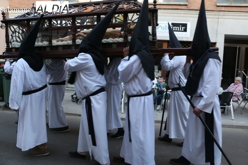 Procesión del Santo Entierro en Vitigudino / CORRAL 