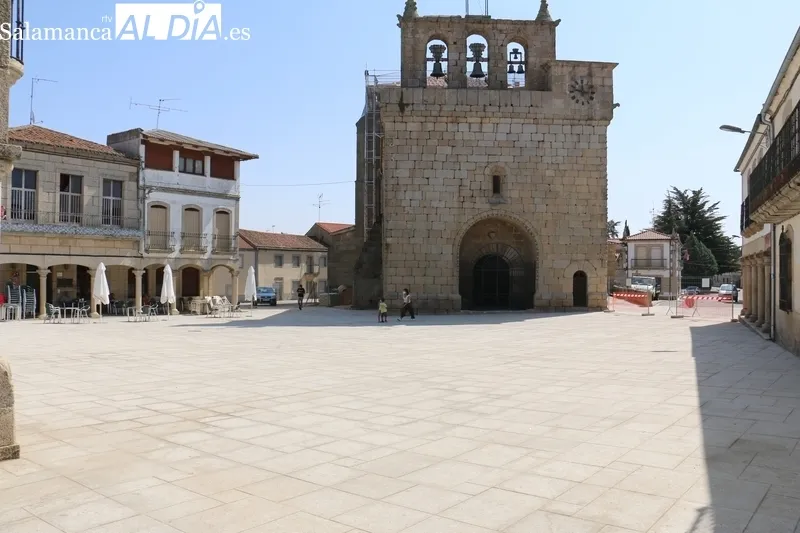 Remodelación de la Plaza Mayor con nuevo pavimento de granito