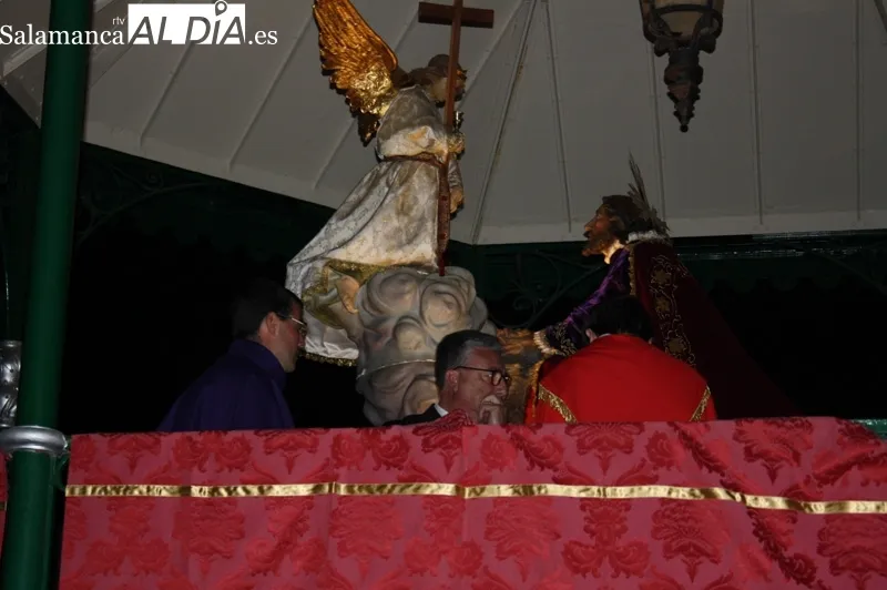 La Procesión del Encuentro se vivía este Jueves Santo junto a las ocho cofradías locales
