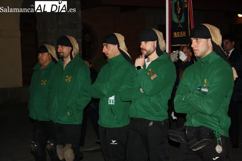 Nuestra Señora de la Esperanza protagonizaba la Procesión de la Madrugada