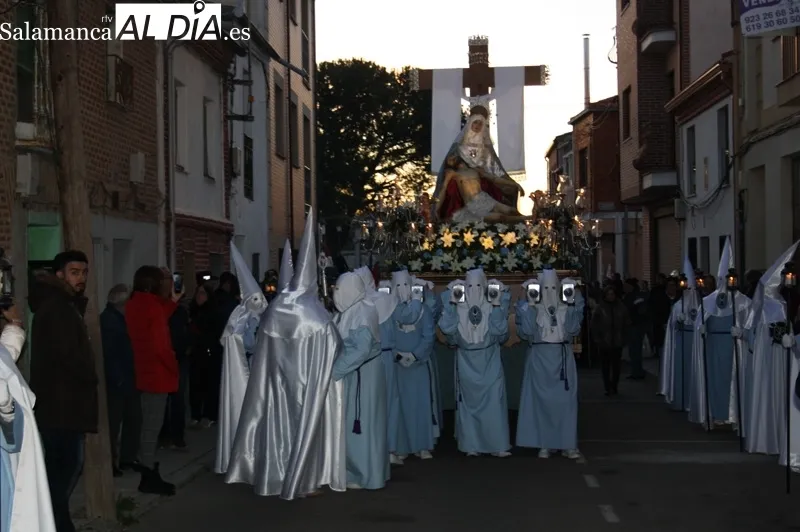 La procesión del Vía Crucis protagonizaba el amanecer del Viernes Santo en Peñaranda
