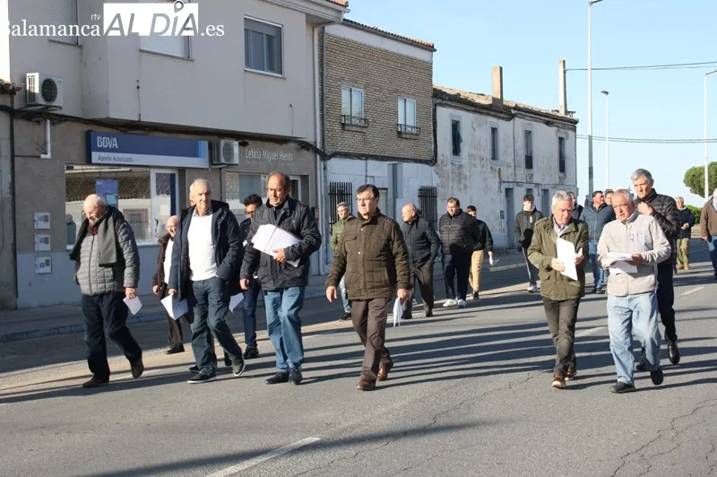 Villoria comenzaba este Viernes Santo con el Vía Crucis de hombres