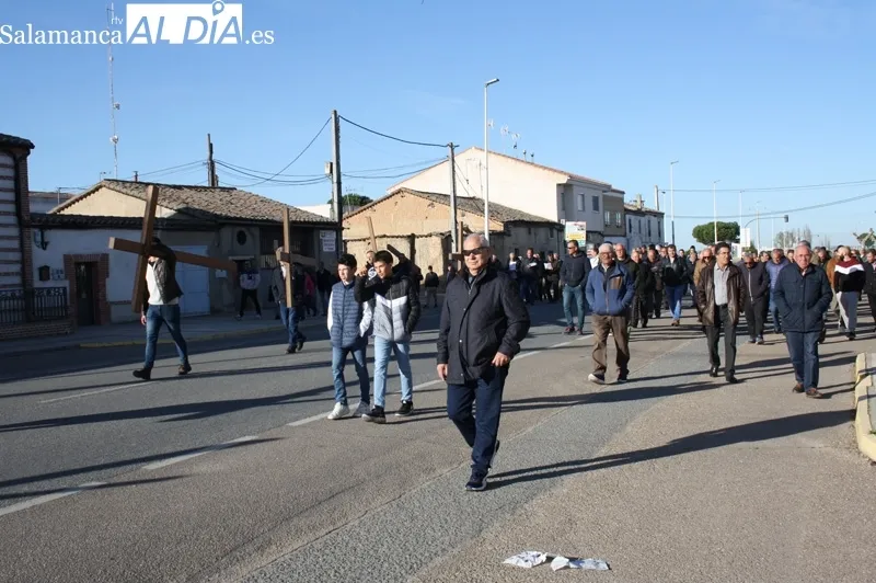 Villoria comenzaba este Viernes Santo con el Vía Crucis de hombres