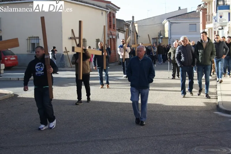 Villoria comenzaba este Viernes Santo con el Vía Crucis de hombres