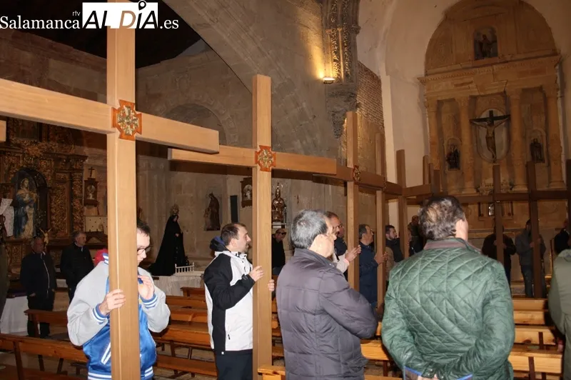 Villoria comenzaba este Viernes Santo con el Vía Crucis de hombres