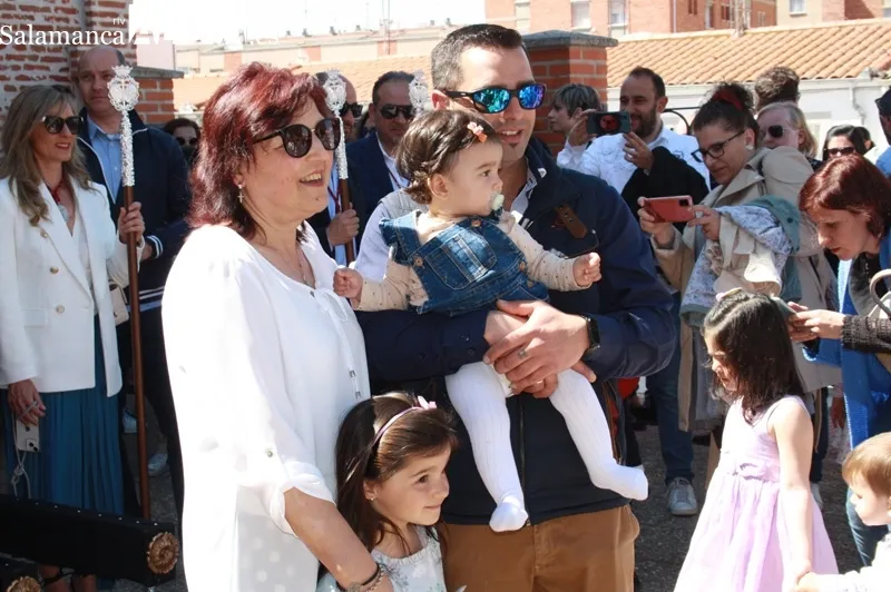 Miles de personas participaban en la procesión de la vela en Peñaranda