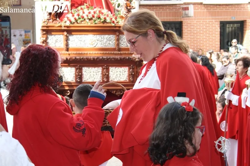 La procesión de Resucitado ha congregado a miles de personas en Peñaranda