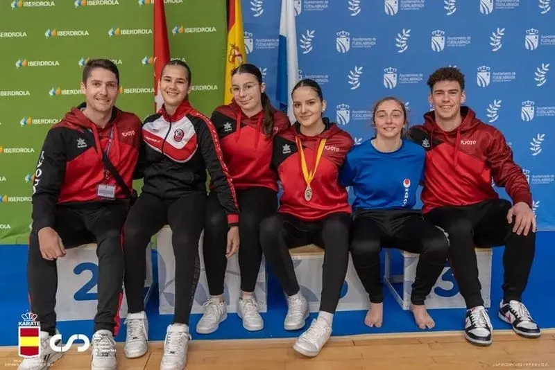 Competidoras del Kyoto Salamanca en Torrelavega