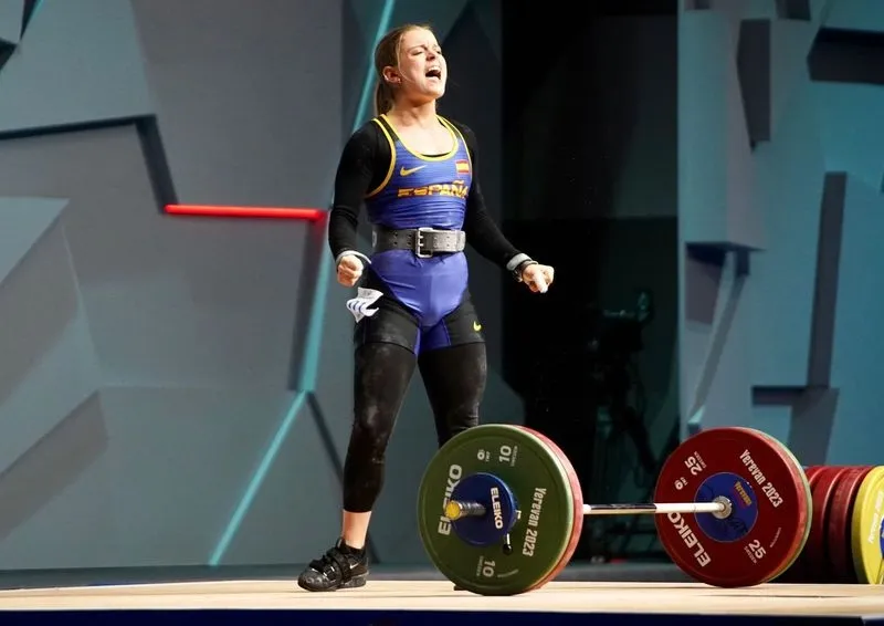 Laura García gana en el Europeo de halterofilia
