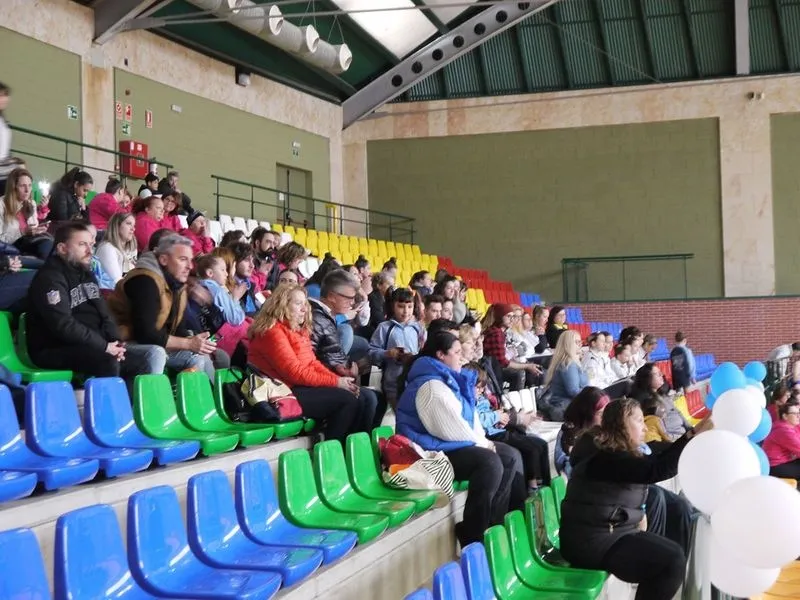 Foto 11 - Carbajosa de la Sagrada acoge el Campeonato de Espa&ntilde;a Zona Centro de Majorettes y Twirling