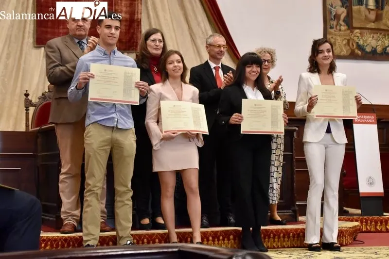 Entrega de los Premios Extraordinarios de Grado de la USAL. Foto de Vanesa Martins