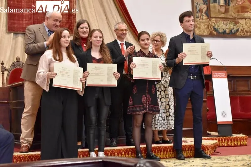 Entrega de los Premios Extraordinarios de Grado de la USAL. Foto de Vanesa Martins