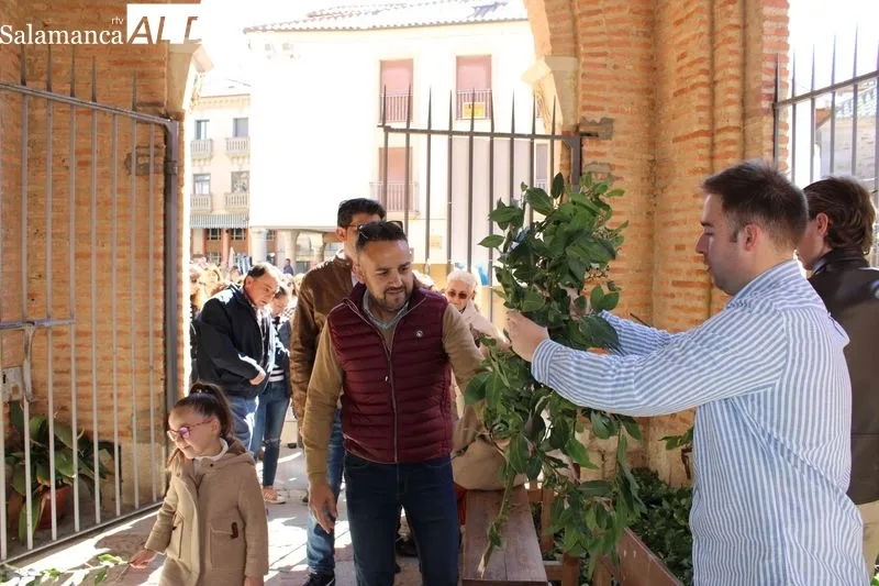 Foto 8 - Los m&aacute;s peque&ntilde;os encargados de inaugurar la Semana Santa de Alba de Tormes