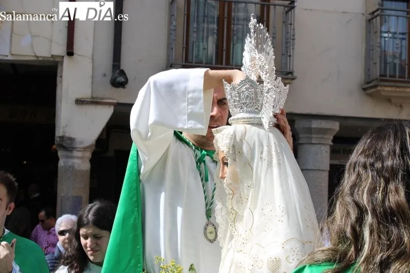 Foto 5 - El Encuentro del Resucitado con su Madre pone fin a la Semana Santa albense
