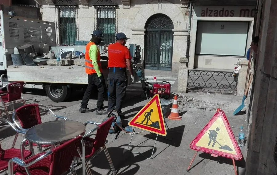 Foto 2 - Ciudad Rodrigo dice adi&oacute;s a las emblem&aacute;ticas cabinas de Telef&oacute;nica