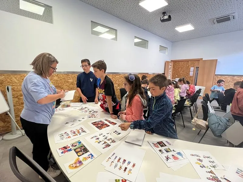 Foto 7 - M&uacute;ltiples actividades para celebrar el D&iacute;a del Libro en Carbajosa de la Sagrada
