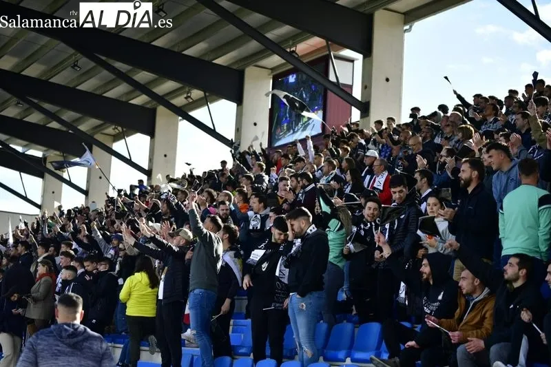 Galería de imágenes de la afición / Fotos: SALAMANCArtv AL DÍA