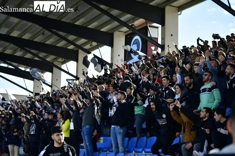 Galería de imágenes de la afición / Fotos: SALAMANCArtv AL DÍA