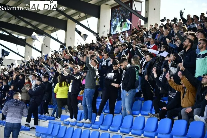 Galería de imágenes de la afición / Fotos: SALAMANCArtv AL DÍA