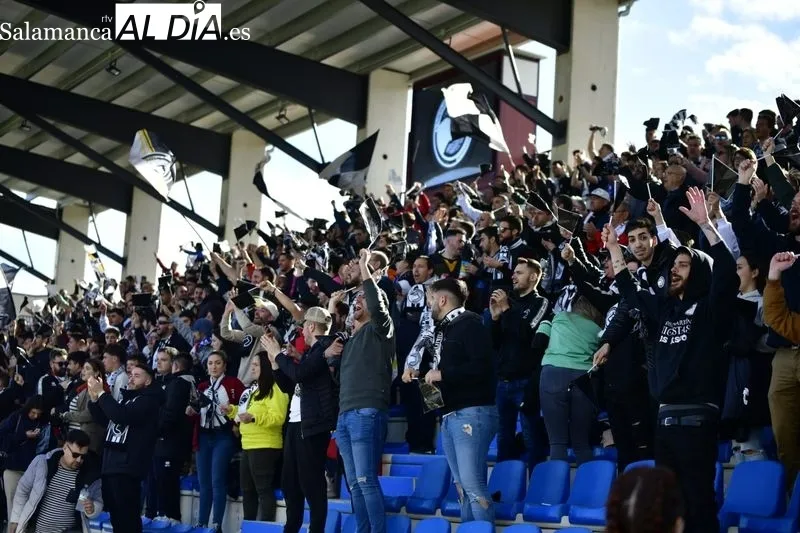 Galería de imágenes de la afición / Fotos: SALAMANCArtv AL DÍA