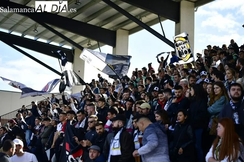 Galería de imágenes de la afición / Fotos: SALAMANCArtv AL DÍA