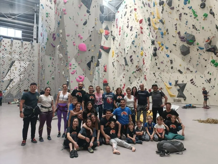 Foto 3 - Una treintena de mirobrigenses escala en el Sputnik Climbing de Las Rozas
