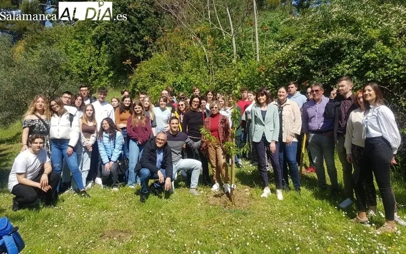 Alumnos del IES Campo Charro en su última movilidad de este Erasmus  en Eslovenia, junto a alumnos del instituto Gimnasio Antonio Sema Piran de ese país