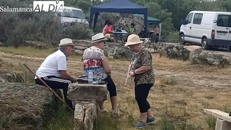 XI Marcha de senderismo al Puente Palo en Cabeza del Caballlo / CATA SÁNCHEZ